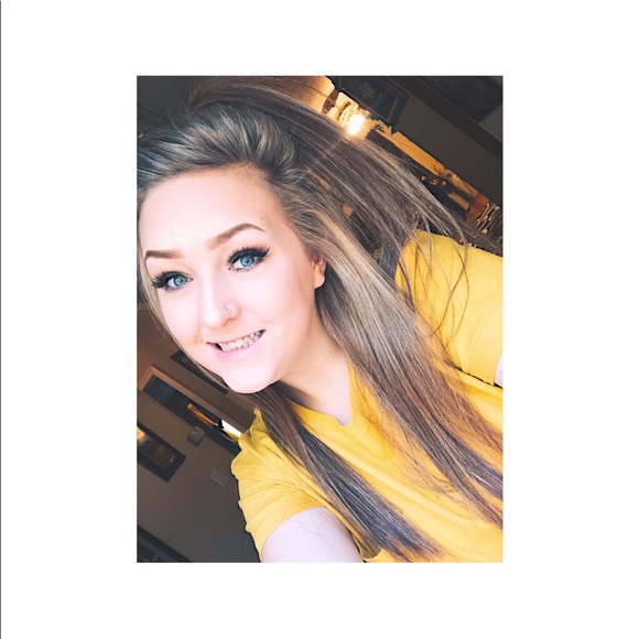 Meet your Posher, Taylor - Picture 2 of 4